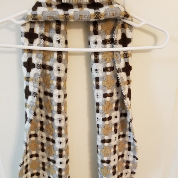 Scarf - Picture 2 of 5